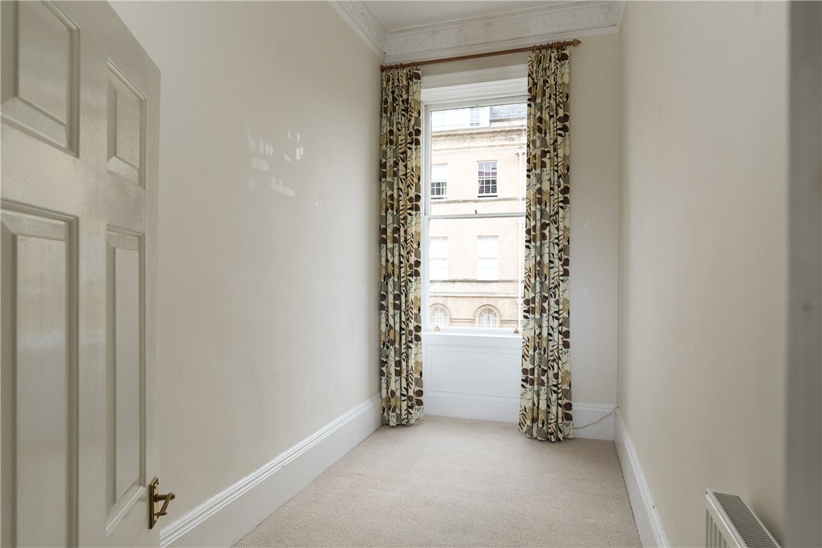 2 bedroom Flat, Henrietta Street, Bath, BA2 - Sold, Image 2