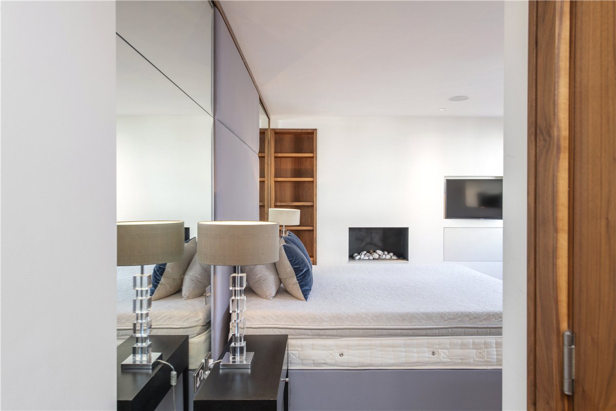 3 bedroom House, Wilton Row, Knightsbridge, SW1X - Available, Image 14