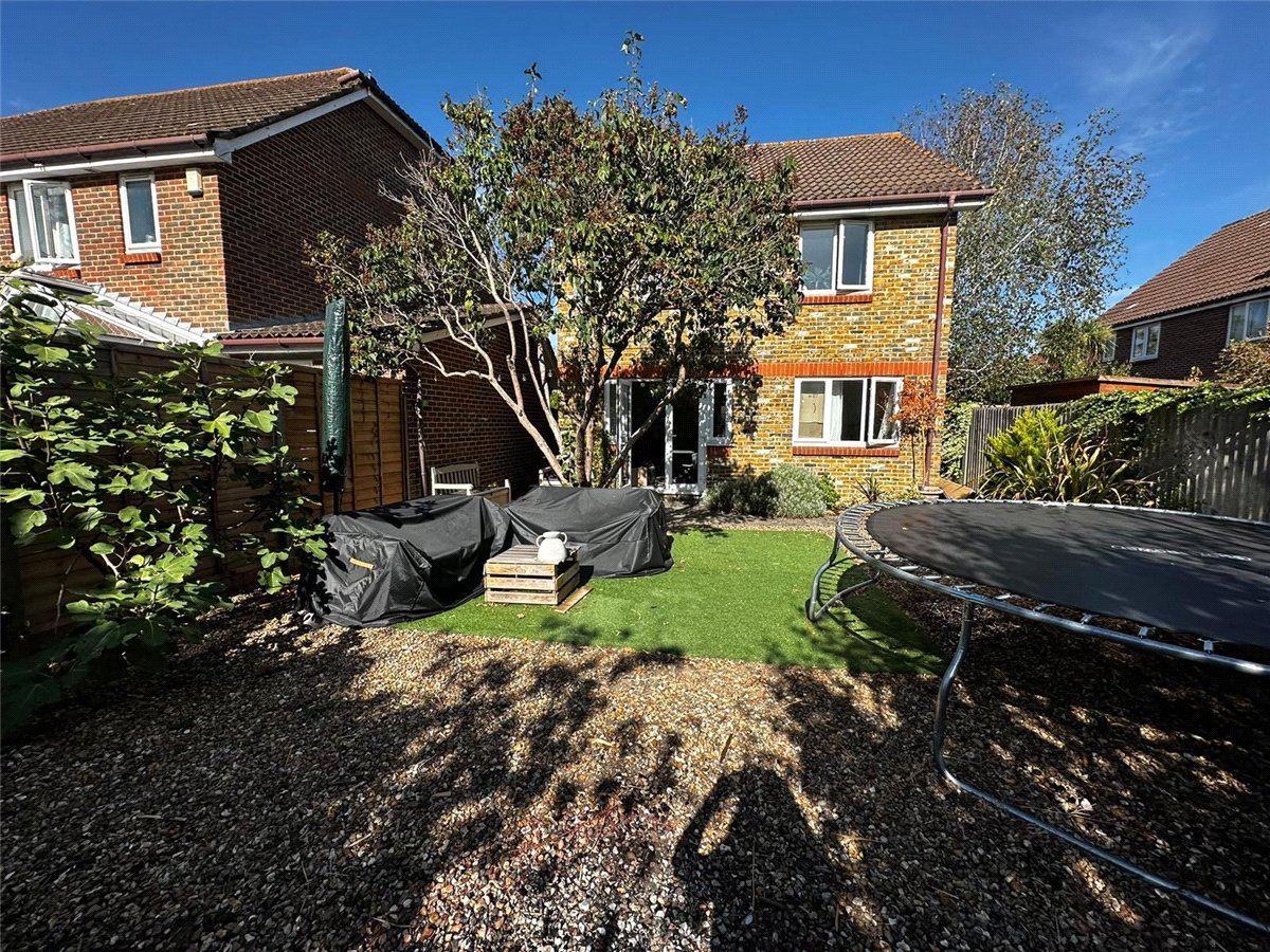 4 bedroom House, Northweald Lane, Kingston upon Thames, KT2 - , Image 7