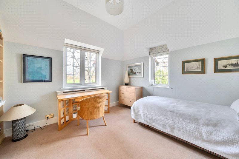 2 bedroom Cottage, Upper Ham Road, Richmond, TW10 - Available, Image 7