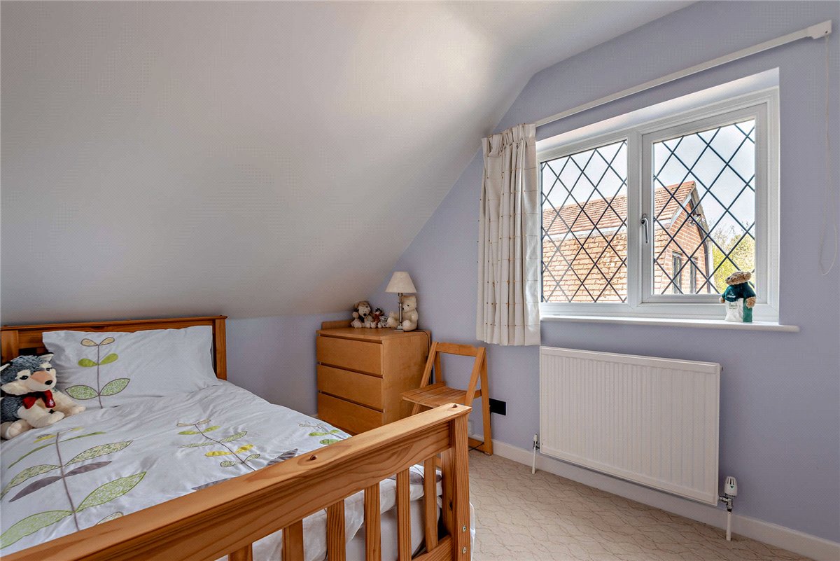 4 bedroom House, Oxford Road, Donnington, RG14 - Sold STC, Image 15