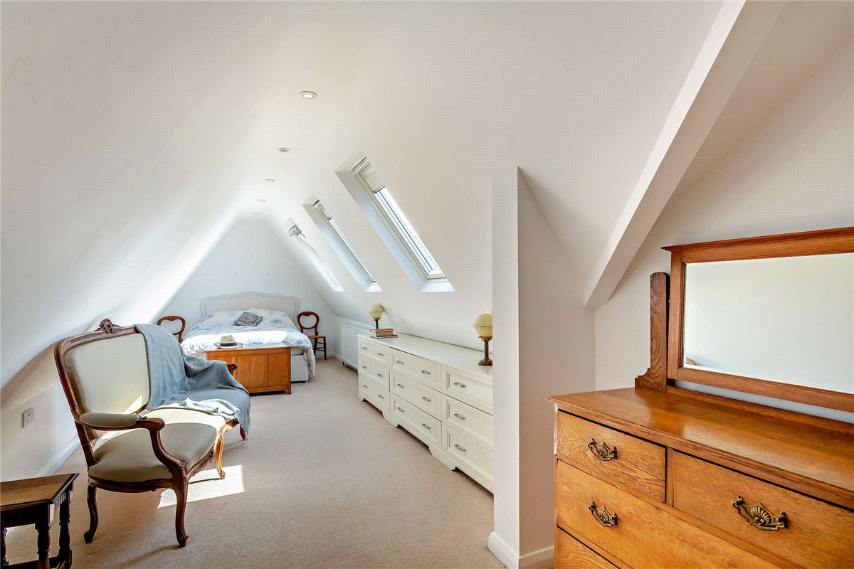 5 bedroom House, Kent Road, Harrogate, HG1 - Available, Image 12