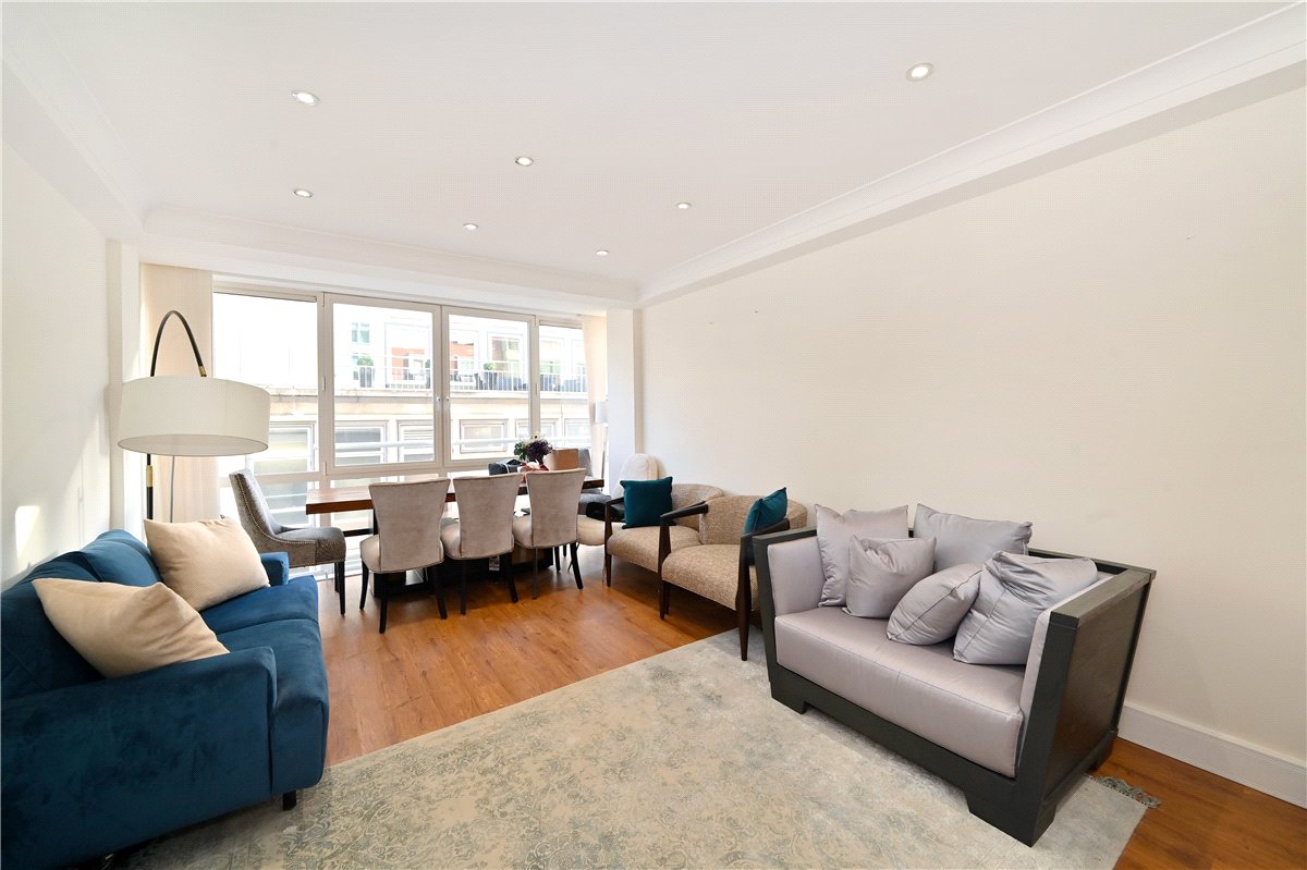 2 bedroom Flat, Barrett Street, Marylebone, W1U - Available