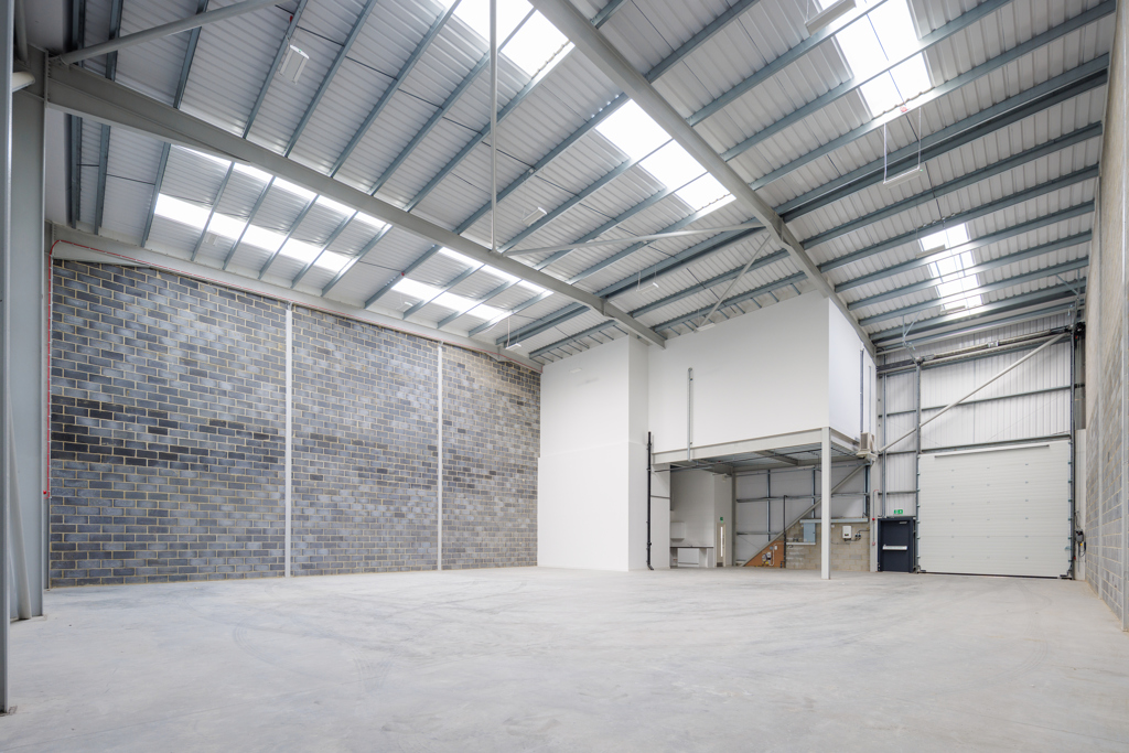 6750 Sq Ft, Botany Way, Purfleet, RM19 - Available, Image 1