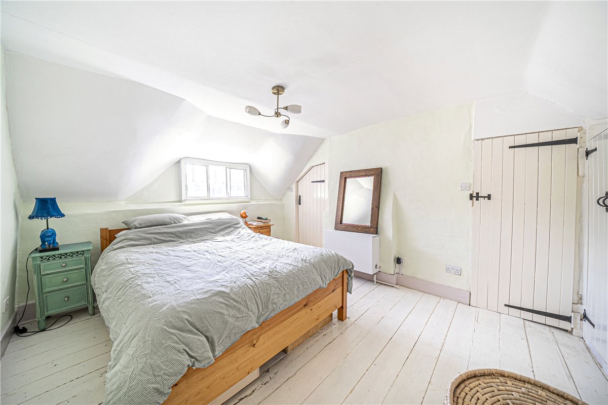 1 bedroom House, Duke Street, Micheldever, SO21 - Sold, Image 8