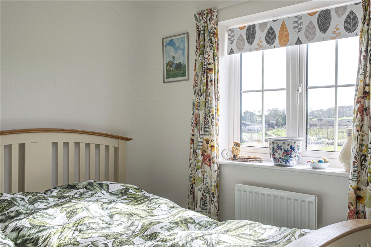 3 bedroom House, Field Close, Bishops Waltham, SO32 - Available, Image 6