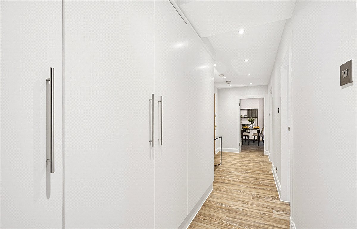 2 bedroom Flat, Richmond Court, 200 Sloane Street, SW1X - Available, Image 11