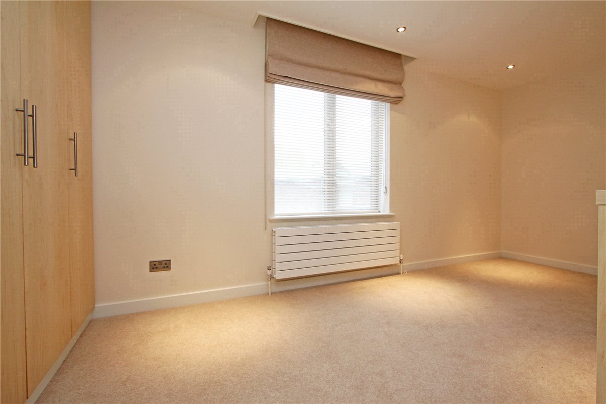 3 bedroom Flat, Holbein Place, London, SW1W - Available, Image 6