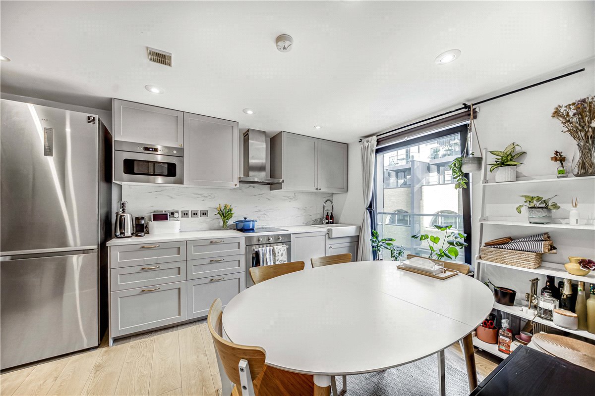 2 bedroom Flat, Greenwell Street, Marylebone, W1W - Available, Image 1