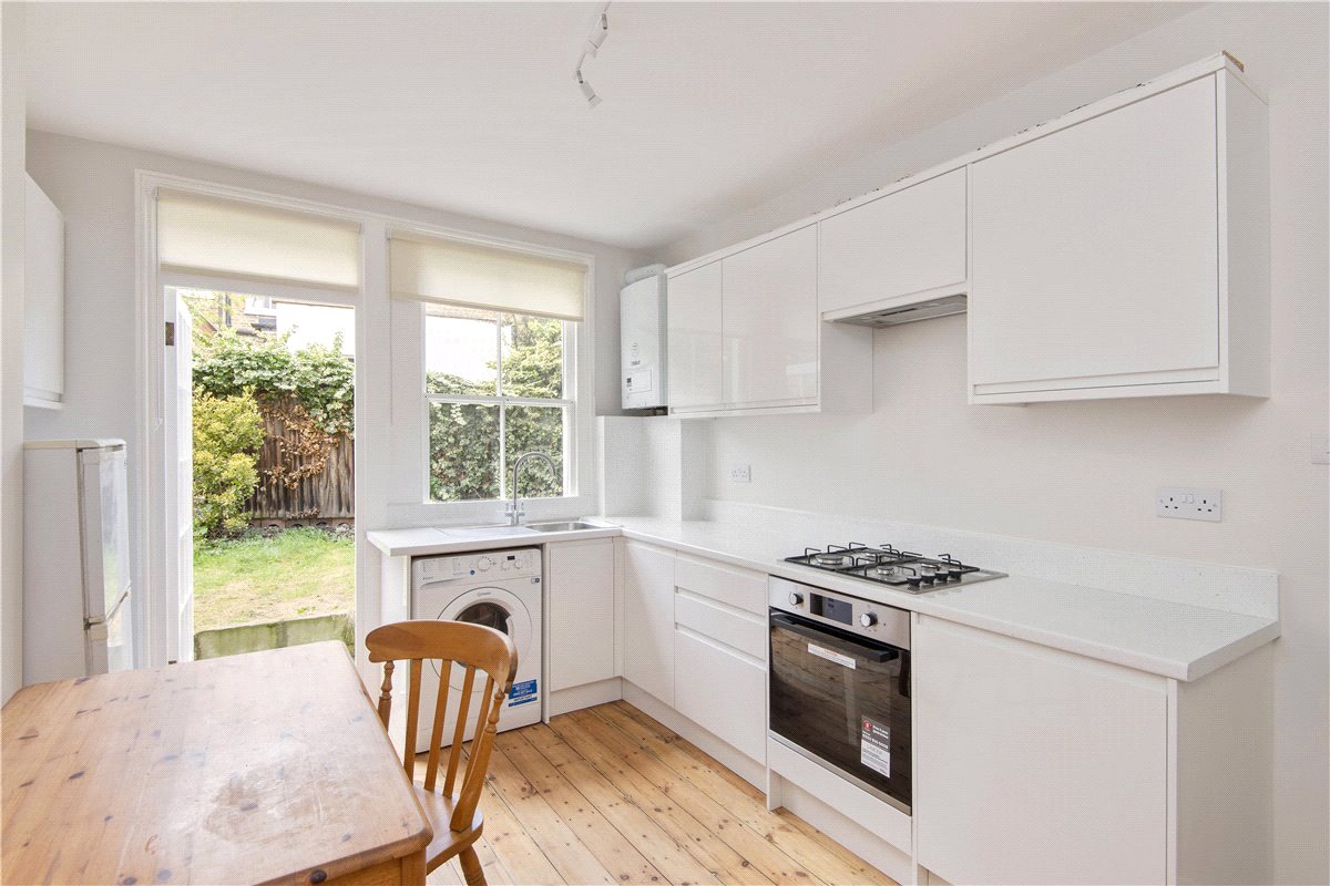 2 bedroom Maisonette, Beira Street, Balham/Clapham South, SW12 - Sold, Image 4