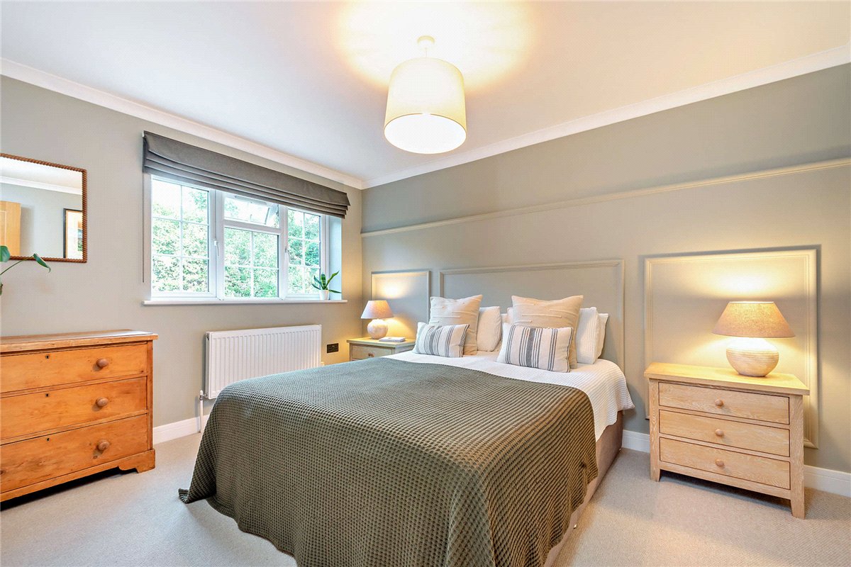 3 bedroom House, Ecchinswell, Newbury, RG20 - Available, Image 13