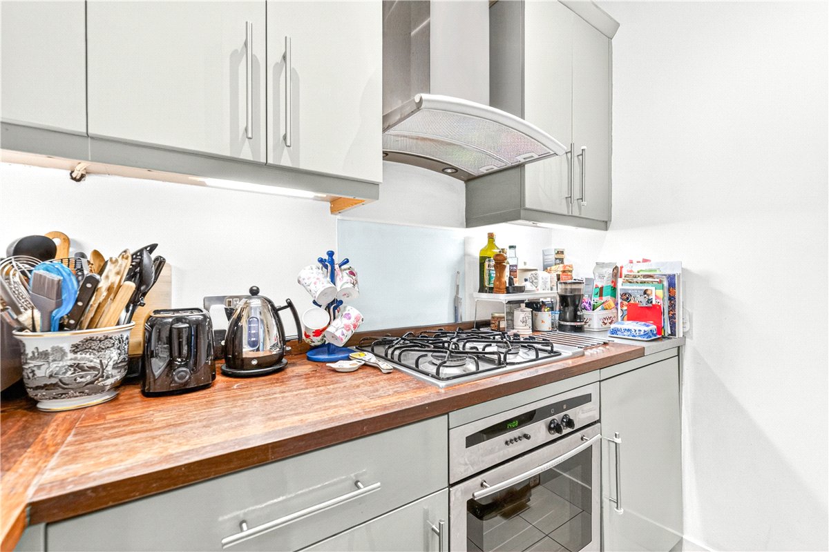 1 bedroom Flat, Redcliffe Gardens, Chelsea, SW10 - Available, Image 8