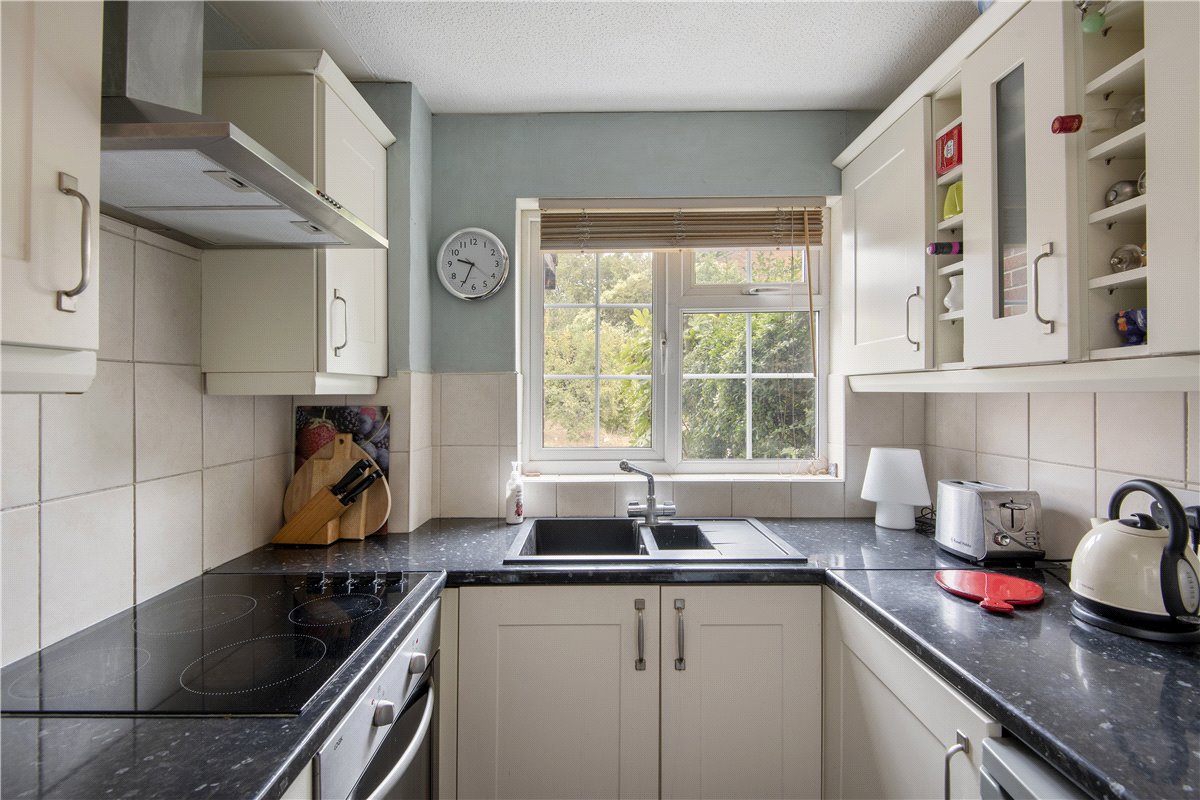 1 bedroom House, St. Peter's Close, London, SW17 - Sold, Image 13