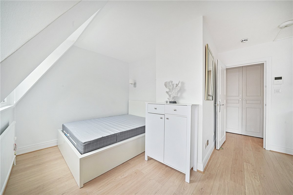 0 bedroom Flat, Egerton Gardens, Knightsbridge, SW3 - Available, Image 3