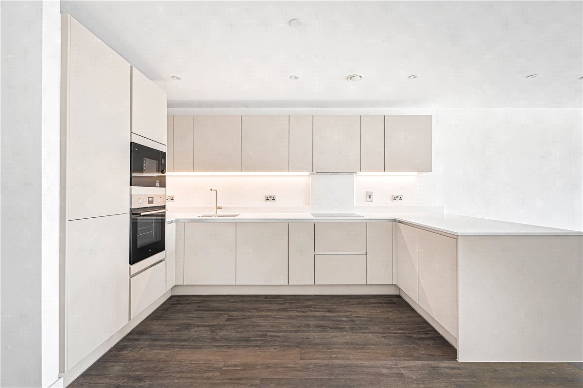 3 bedroom Flat, Munda Way, Oxford, OX2 - Let Agreed, Image 1