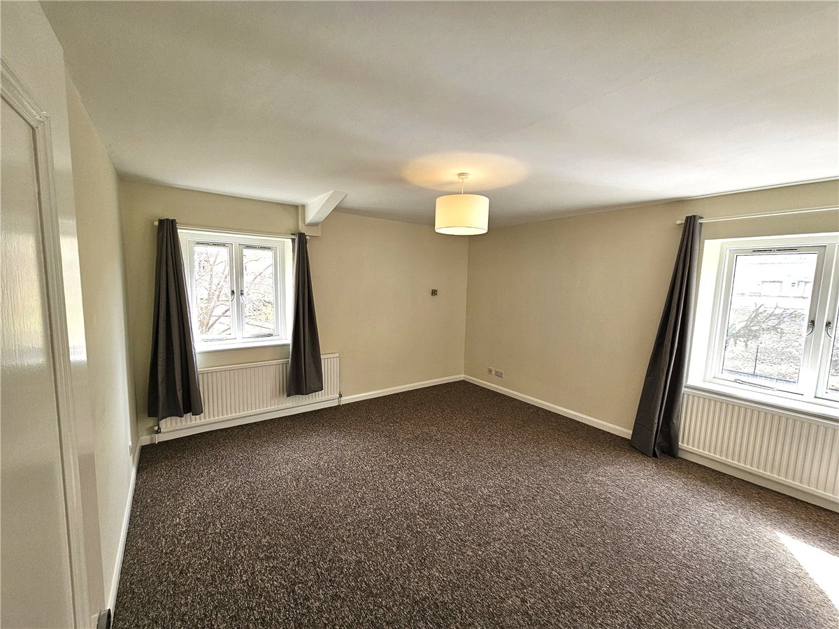 3 bedroom Flat, Caxton Court, Grove Street, BA2 - Let Agreed, Image 6