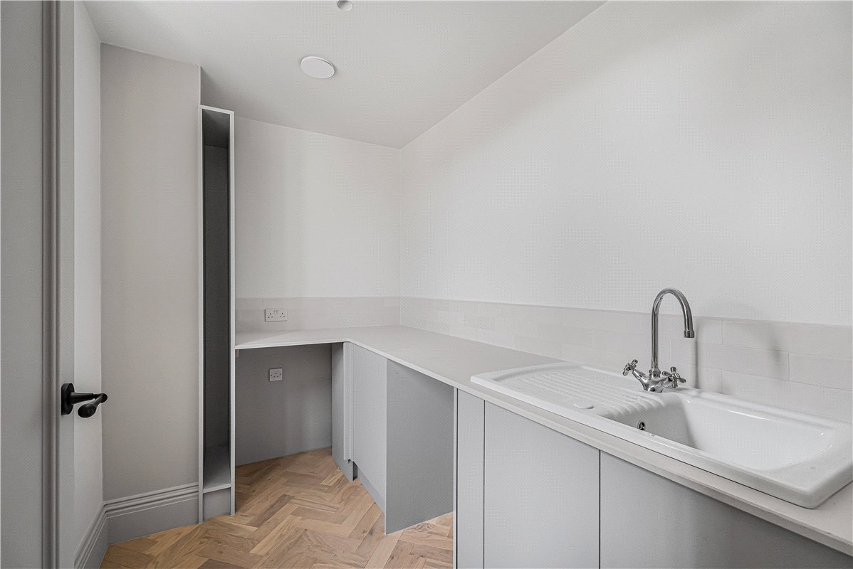 5 bedroom House, Lower End, Alvescot, OX18 - Sold, Image 21