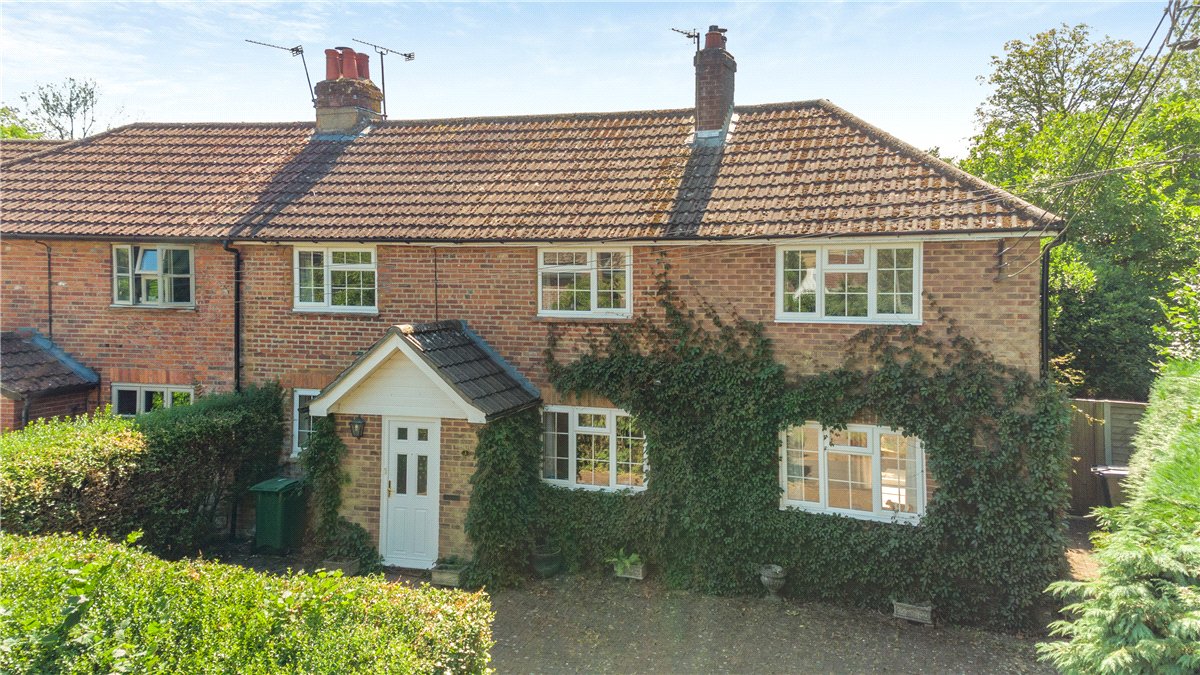4 bedroom House, Post Office Lane, Dummer, RG25 - Sold STC