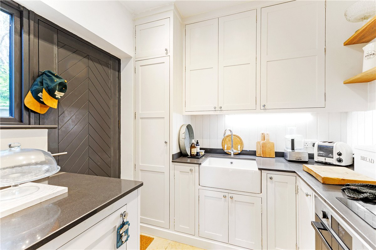 3 bedroom House, Lockeridge, Marlborough, SN8 - Sold STC, Image 13