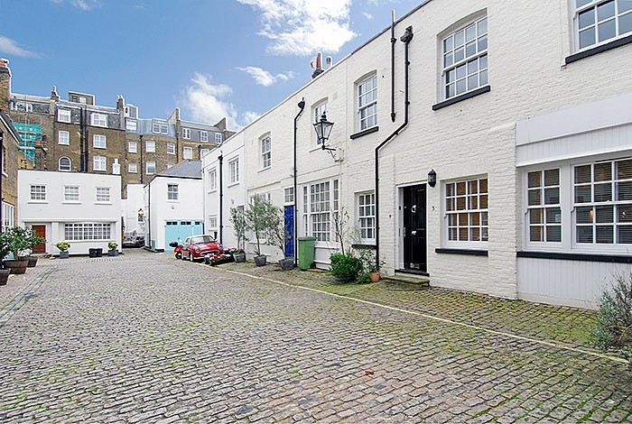 3 bedroom House, Montagu Mews North, Marylebone, W1H - Let Agreed, Image 7
