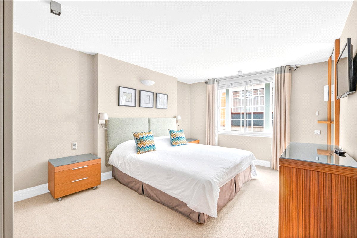 1 bedroom Flat, St Christopher's Place, Marylebone, W1U - Available, Image 2