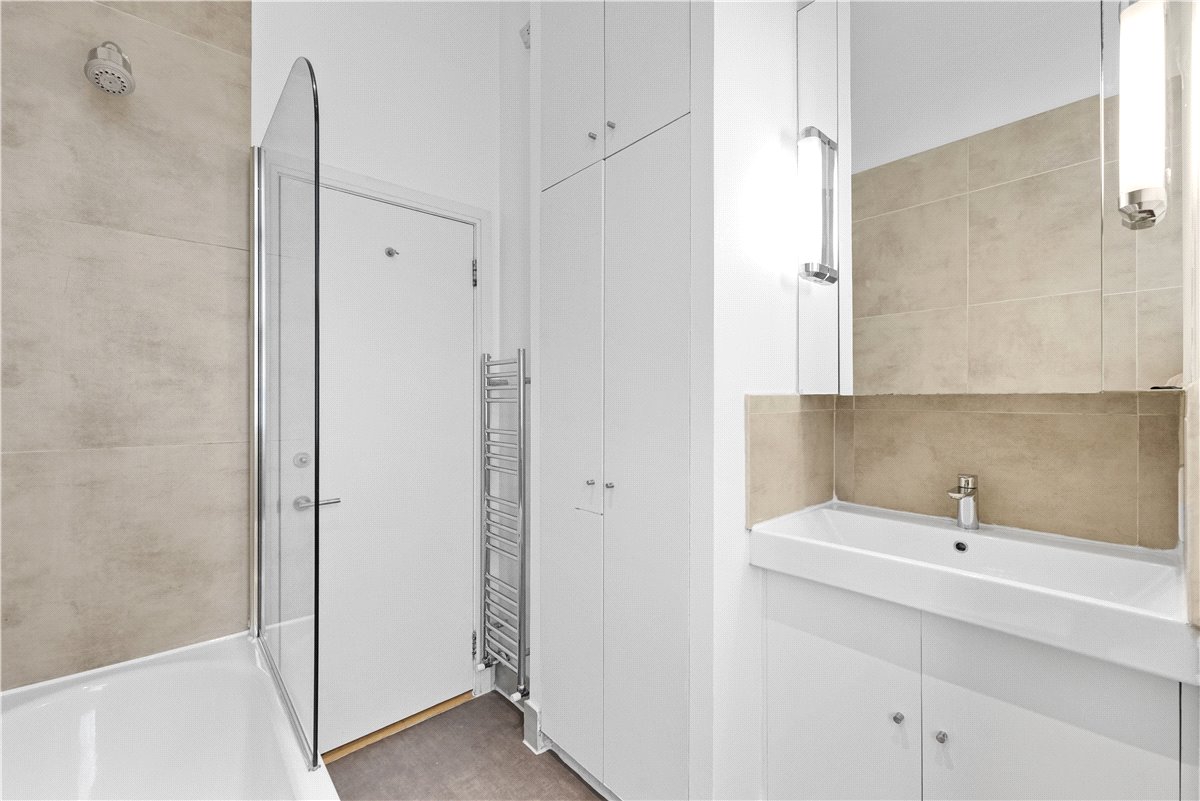 1 bedroom Flat, Egerton Gardens, Knightsbridge, SW3 - Available, Image 3