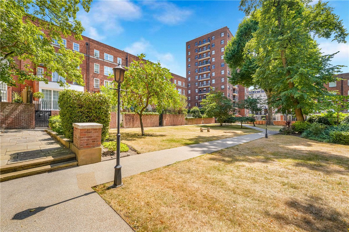 5 bedroom Flat, Ennismore Gardens, Knightsbridge, SW7 - Available, Image 9