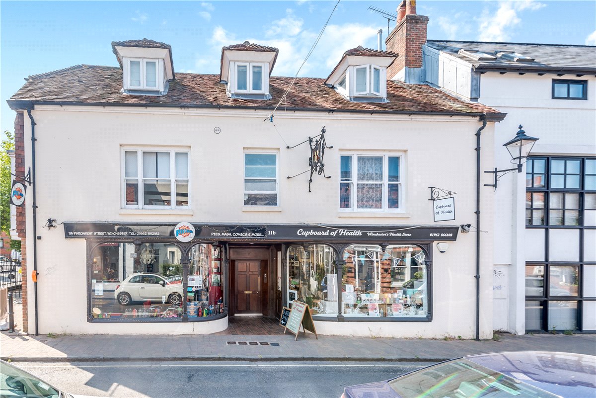 1 bedroom Flat, Parchment Street, Winchester, SO23 - Available