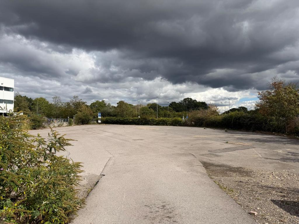 27573 Sq Ft, Eastern Perimeter Road, Hounslow, TW6 - Available, Image 1