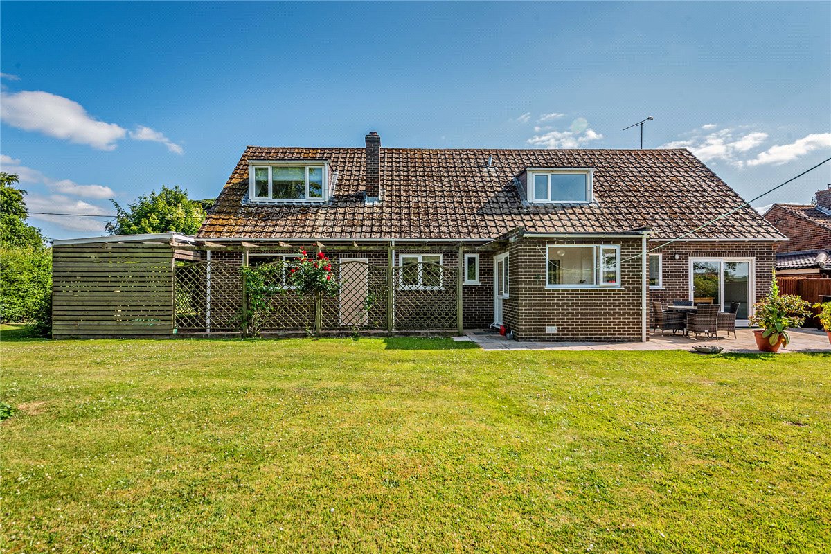 4 bedroom House, Freshfields Lane, Chieveley, RG20 - Available, Image 1