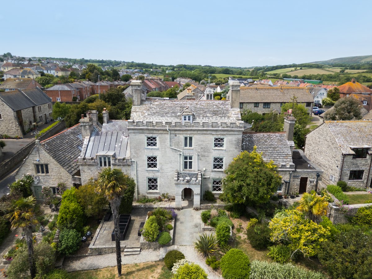 8 bedroom House, High Street, Swanage, BH19 - Available, Image 3