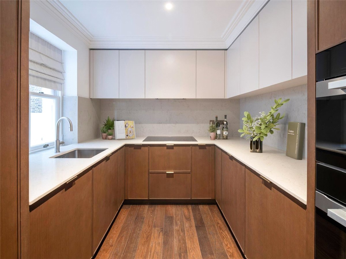3 bedroom Flat, Charles Street, London, W1J - Available, Image 1