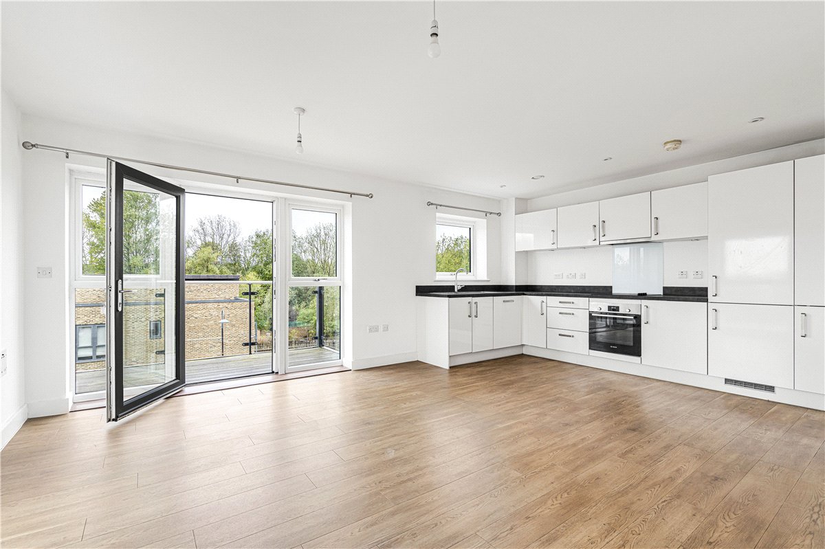2 bedroom Flat, Atlas Way, Oakgrove, MK10 - Available