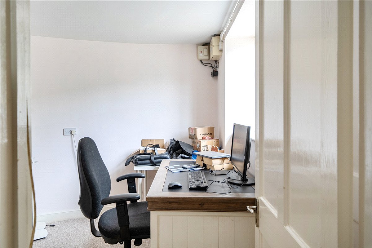 2 bedroom Annexe, Kelston Road, Bath, BA1 - Available, Image 5