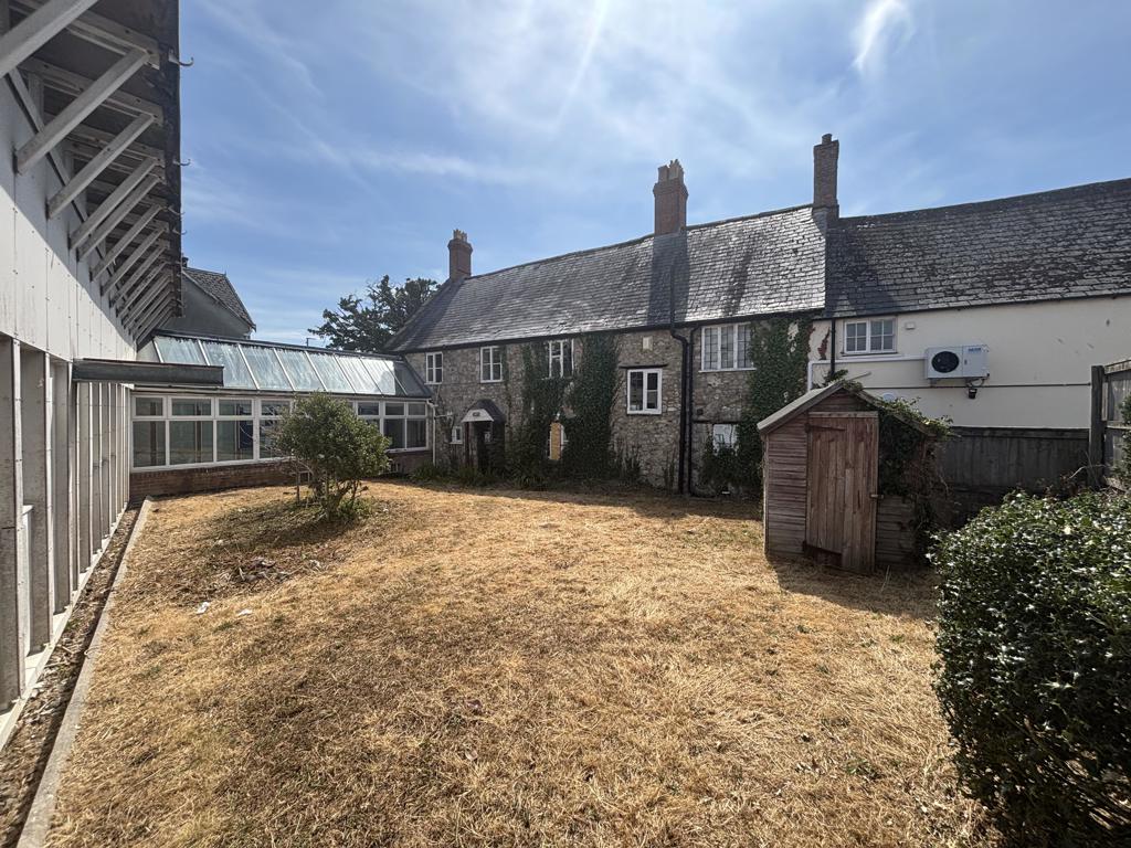 0 , 59 Fore Street, Chard, TA20 - Available, Image 2