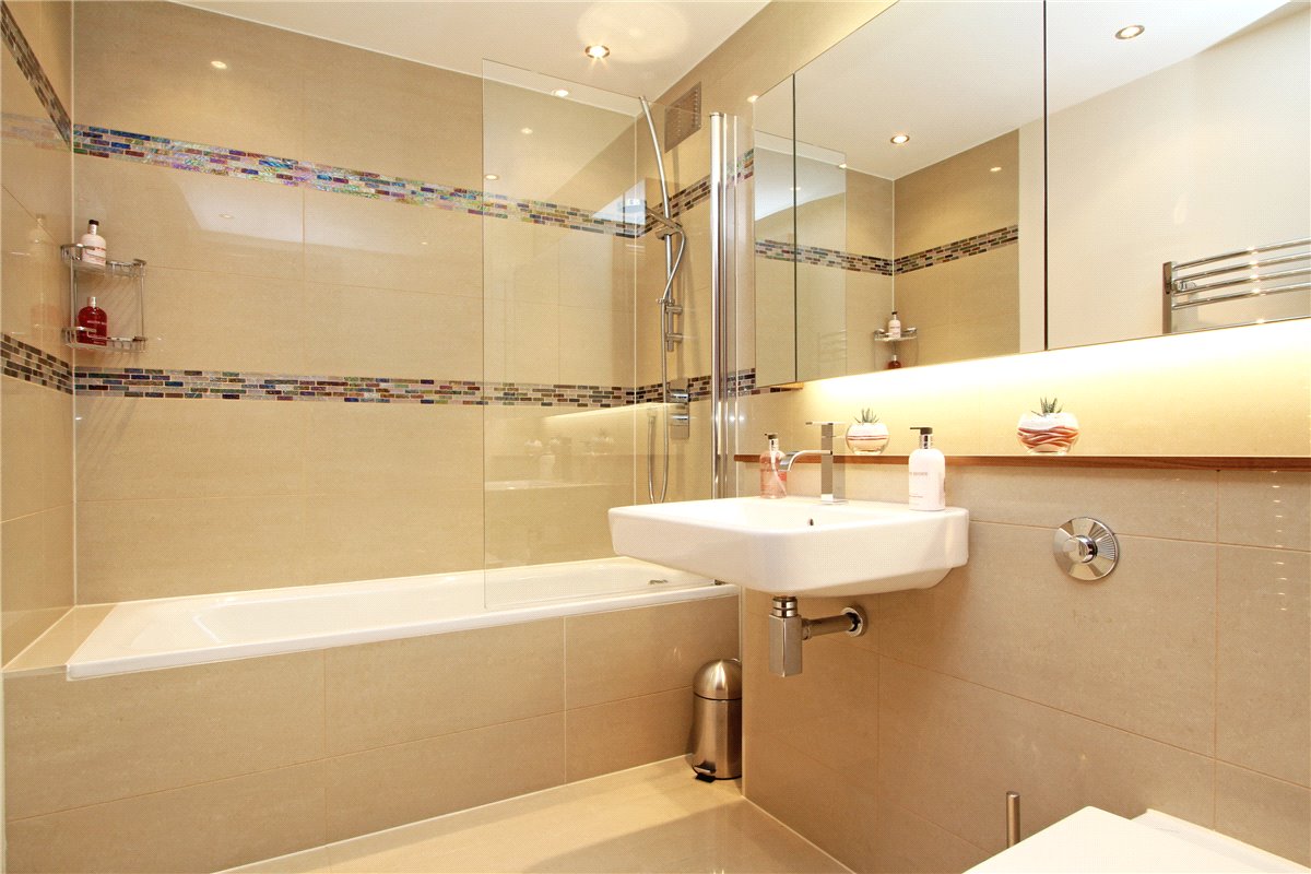 2 bedroom Flat, Kingston House South, Ennismore Gardens, SW7 - Available, Image 5