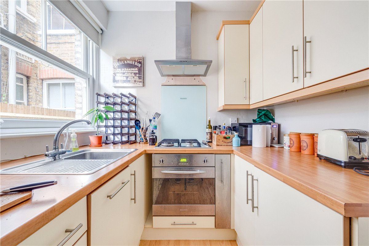 2 bedroom Flat, Vera Road, London, SW6 - Sold, Image 4
