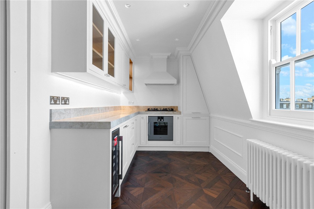 3 bedroom Flat, Eaton Place, Belgravia, SW1X - Available, Image 10