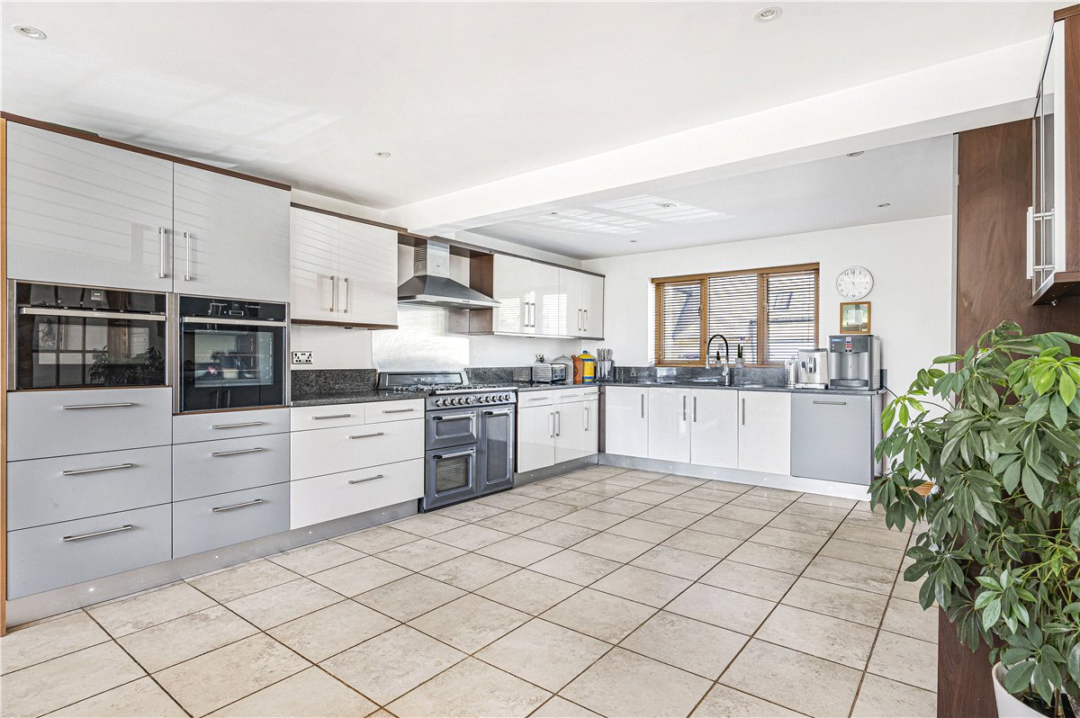 4 bedroom House, Ingleby Paddocks, Enslow, OX5 - Available, Image 6
