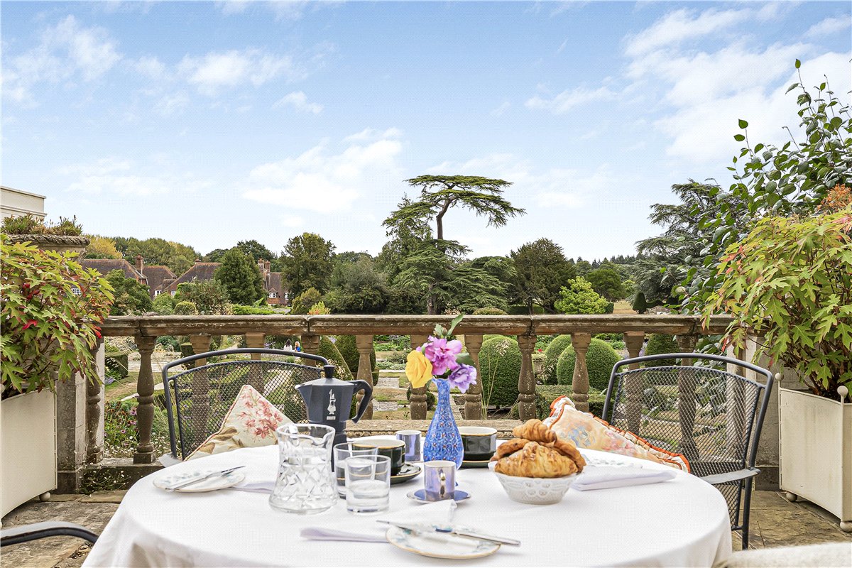 3 bedroom Flat, Burton Park, Duncton, GU28 - Available, Image 8