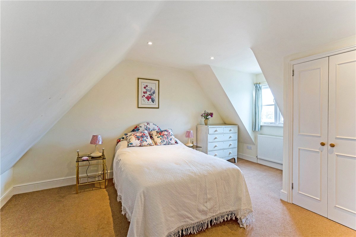 3 bedroom House, Pewsey Road, Upavon, SN9 - Available, Image 12