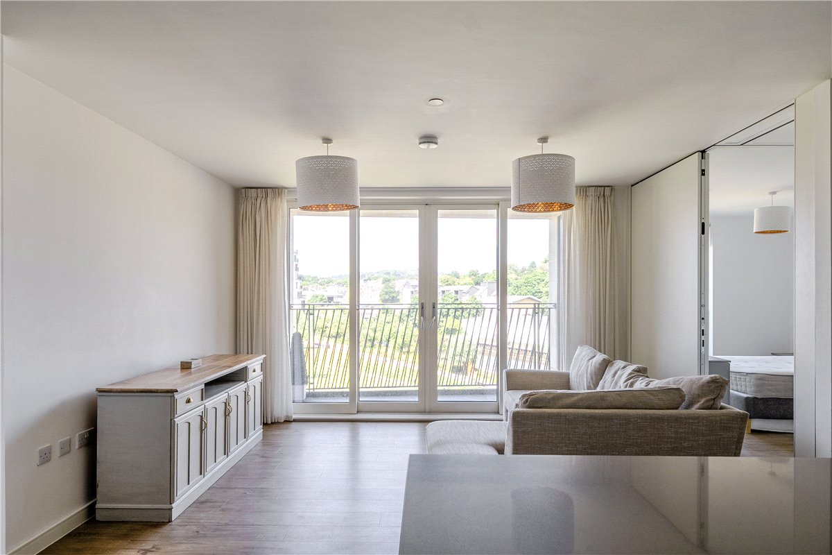 2 bedroom Flat, Victoria Bridge Road, Bath, BA2 - , Image 4