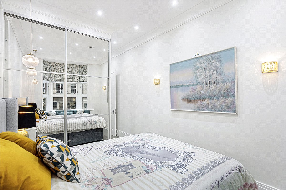 2 bedroom Flat, Berkeley Street, Mayfair, W1J - Available, Image 11