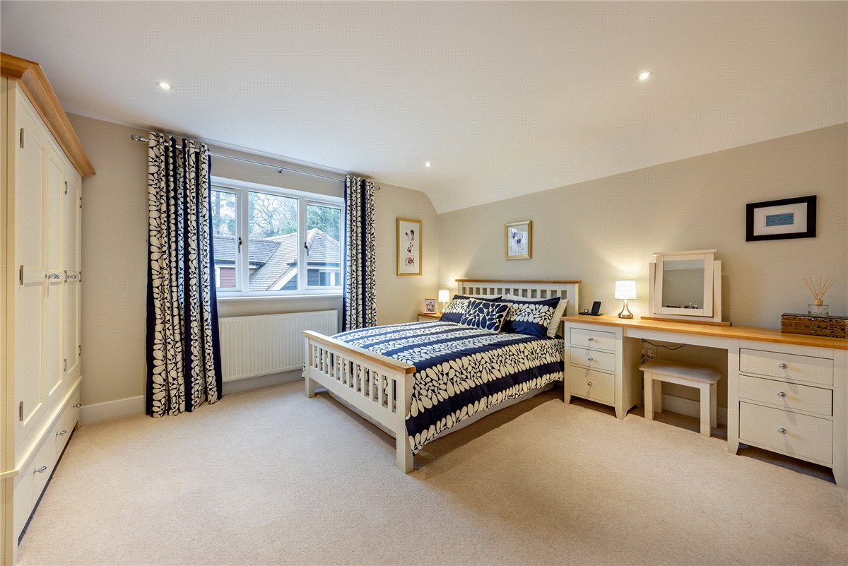 5 bedroom House, Thornford Road, Crookham Common, RG19 - Sold STC, Image 9