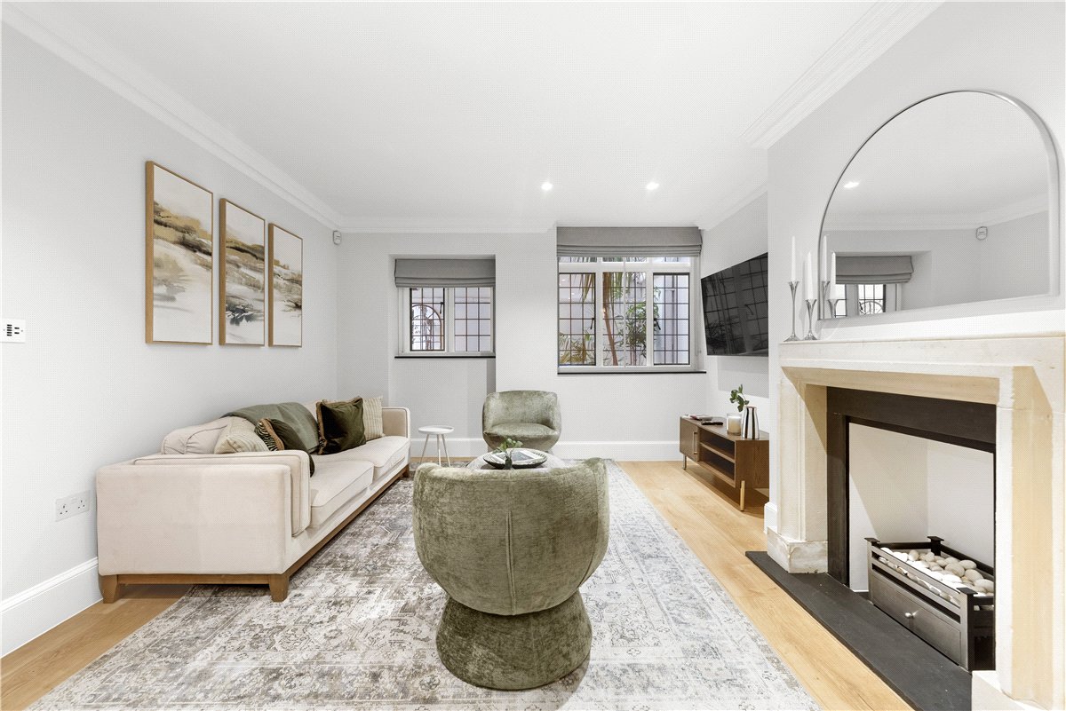 2 bedroom Flat, Cadogan Square, Chelsea, SW1X - Available, Image 19