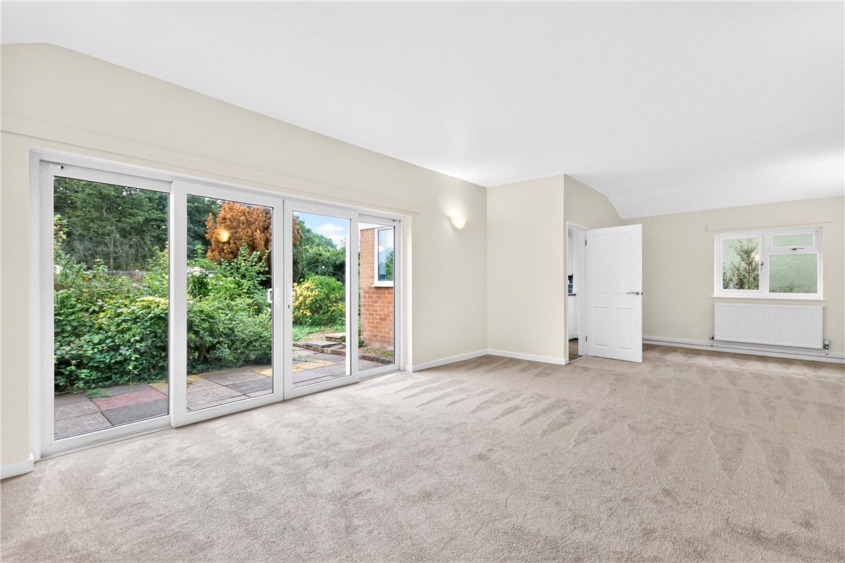 3 bedroom Bungalow, Hodgetts Lane, Burton Green, CV8 - Available, Image 1