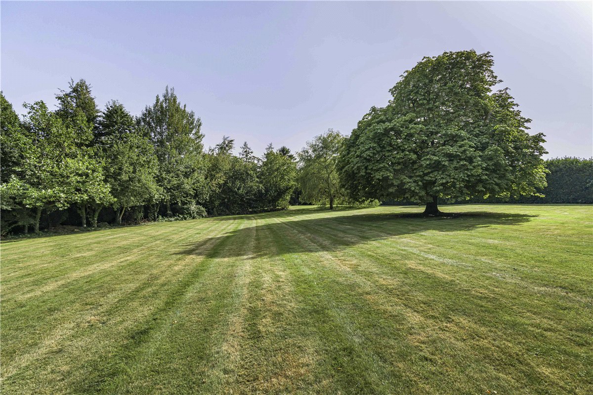 6 bedroom House, Chalk Lane, Hyde Heath, HP6 - Available, Image 3