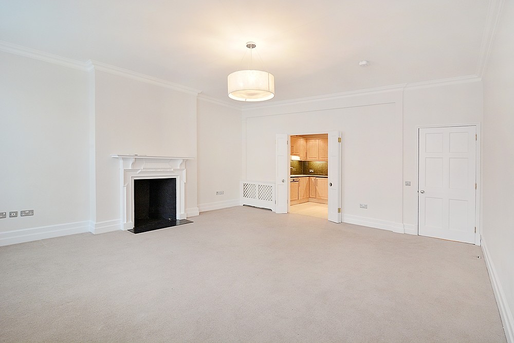 3 bedroom Flat, Great Cumberland Place, Marylebone, W1H - Available, Image 4