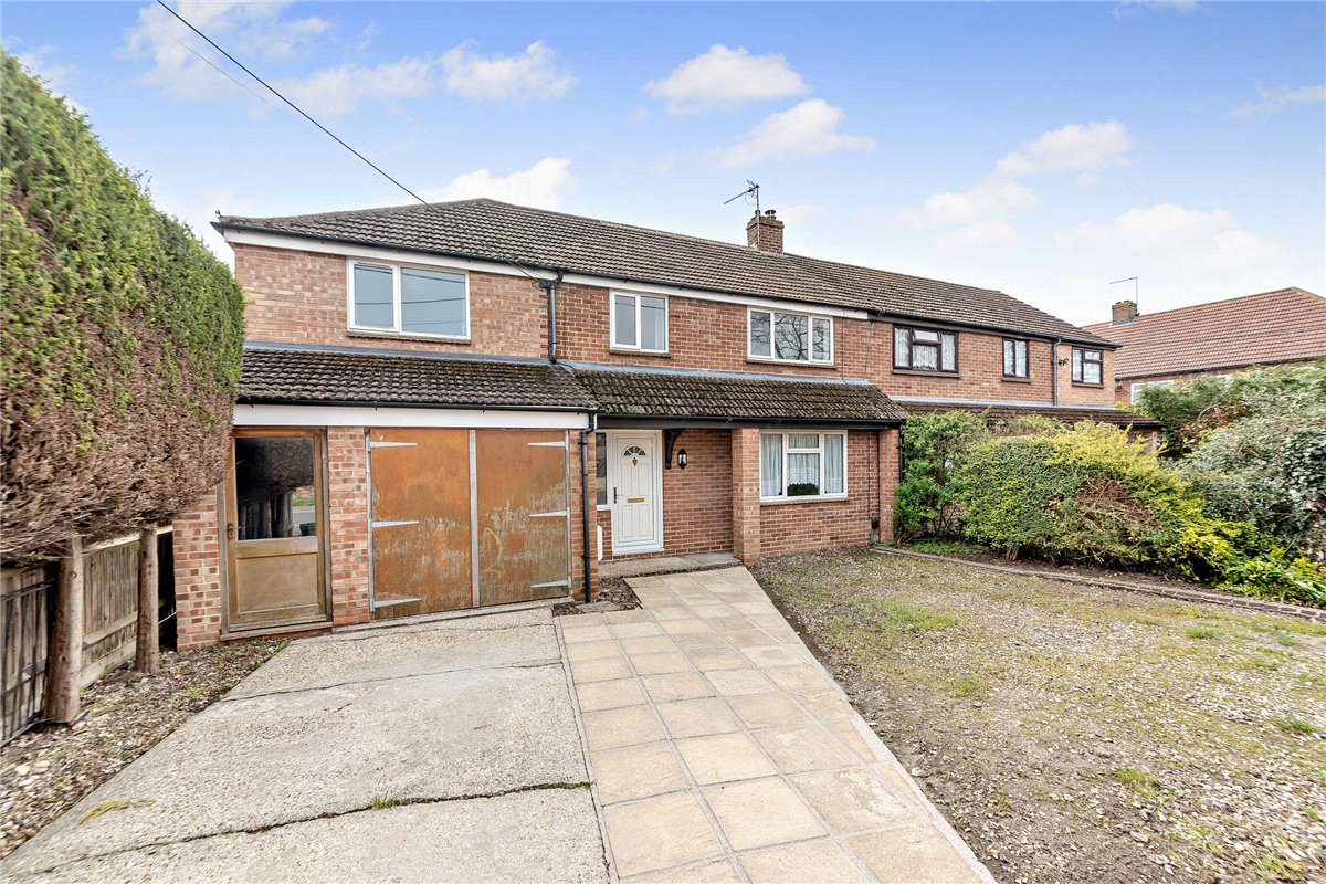 4 bedroom House, Sagecroft Road, Thatcham, RG18 - Sold STC