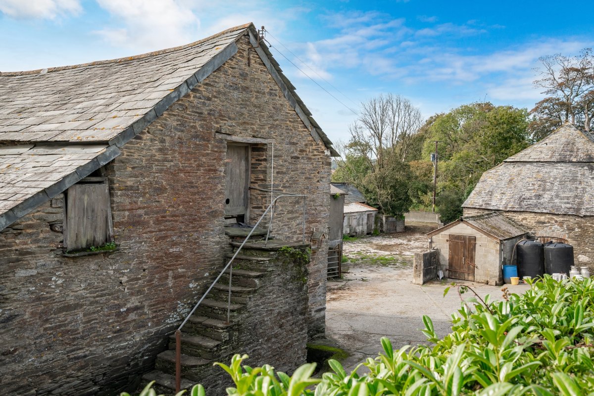 47.28  Country Estate, Hurdon Farm, Launceston, PL15 - Available, Image 31